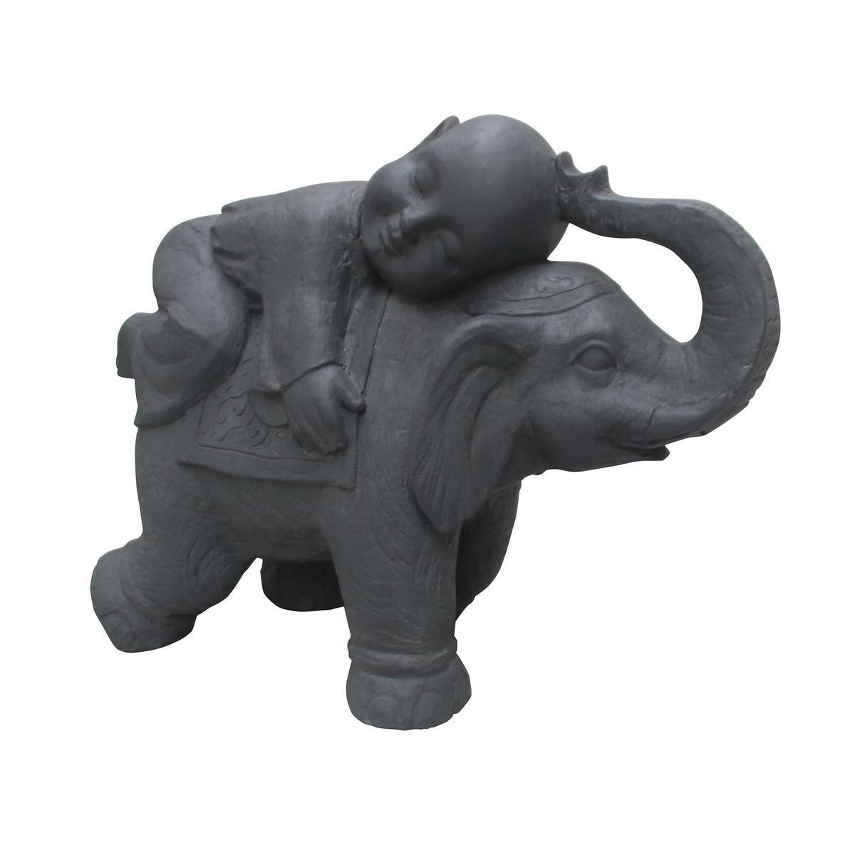 Statue éléphant et enfant