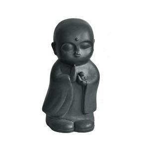 Satue de Bouddha qui prie - Hauteur 34 cm - gris fonc�