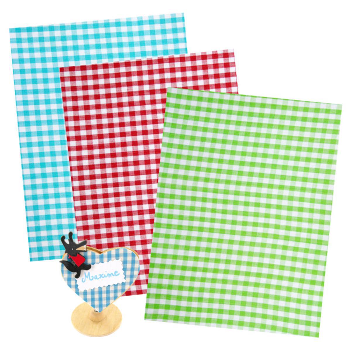 Lot de 3 coupons de tissus autocollant motif Vichy - Coton - 15 x 20 cm - Multicolore Lot de 3 coupons de tissus autocollant motif Vichy - Coton - 15 x 20 cm - Multicolore