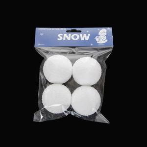 4 boules de neige
