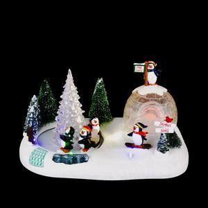 Village de Noël musical, animé & lumineux Pingouins - 26 x 17.5 x 15 cm - Multicolore - FAIRY STARS