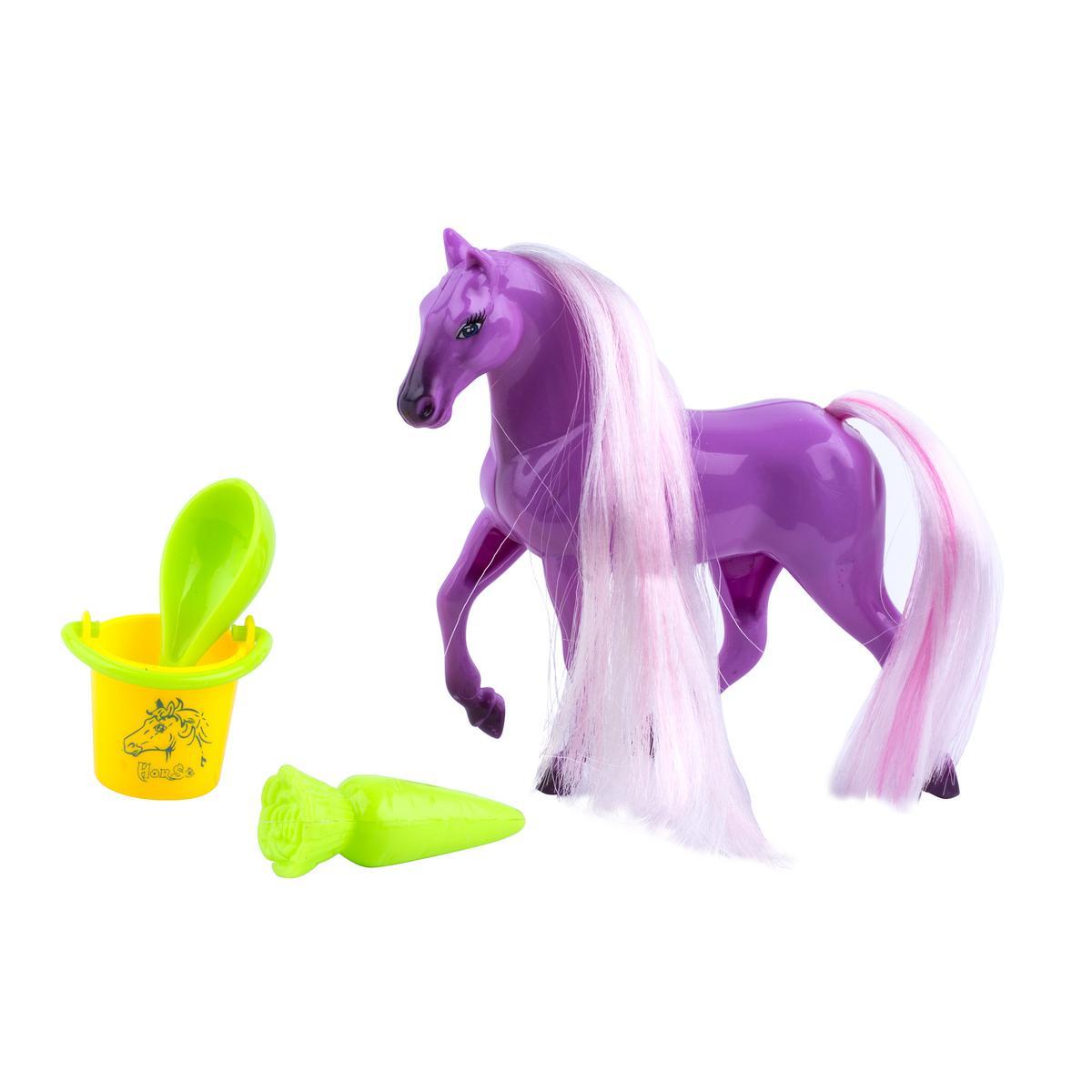 Cheval avec ses accessoires - Différents modèles Cheval avec ses accessoires - Différents modèles
