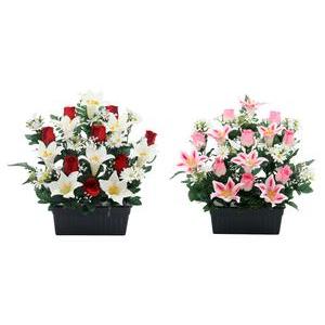 Jardinière de boutons de roses et de lys